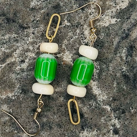 🌵HAND CRAFTED EARRINGS White Coral Gemstone Green Glass Raw Brass Dangle Drop - Picture 10 of 10